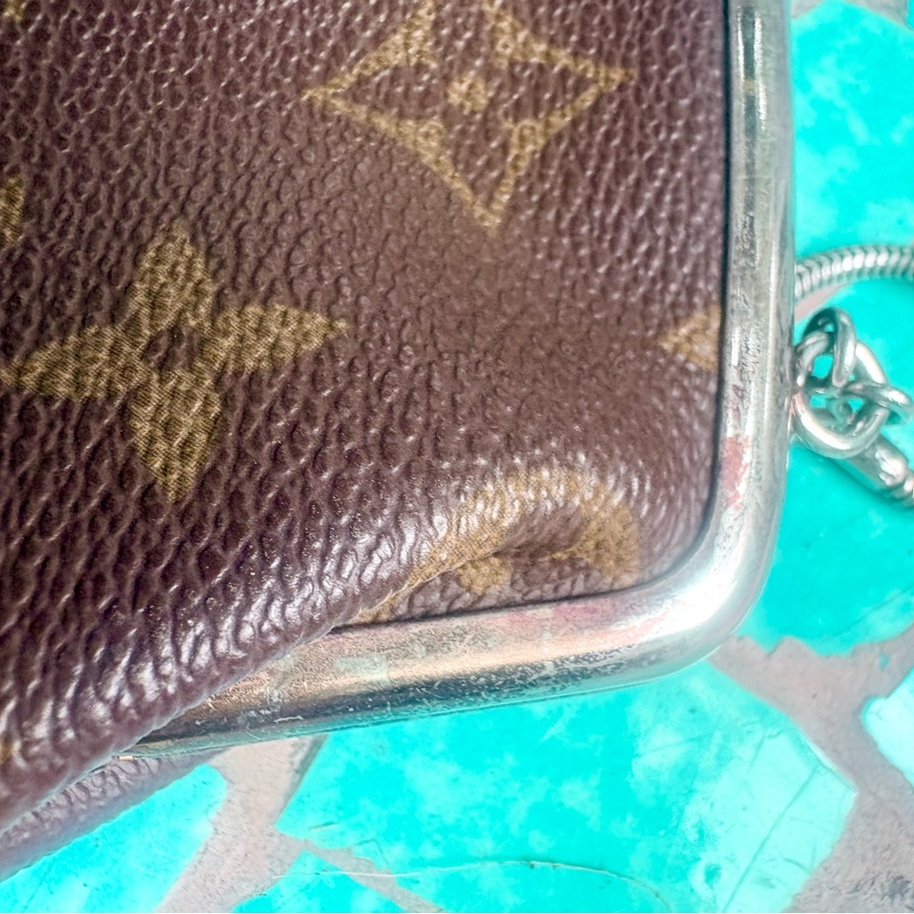 AUTHENTIC! Vintage Kisslock Louis Vuitton Pouch/Clutch - Picture 4 of 6